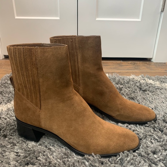 Dolce Vita brown suede pull on boot boot, size 13, - Picture 2 of 6